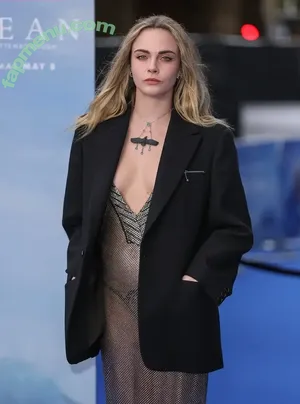 Cara Delevingne / caradelevingne nude photo #2727