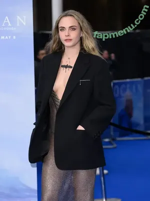 Cara Delevingne / caradelevingne nude photo #2733