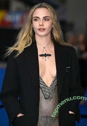 Cara Delevingne / caradelevingne nude photo #2745