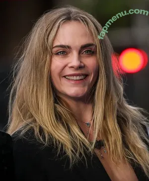 Cara Delevingne / caradelevingne nude photo #2750