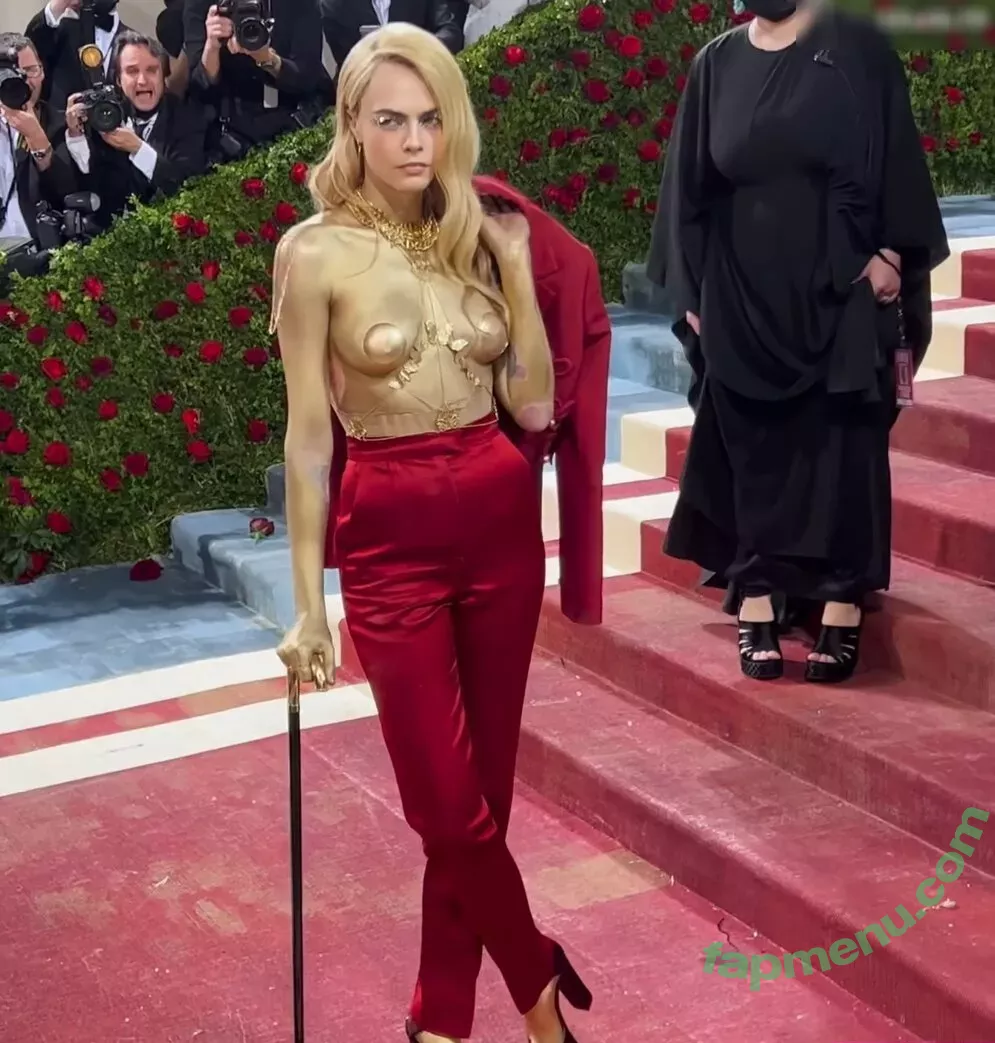 Cara Delevingne nude photo #2013 (CaraDelevingneOfficialPage / caradelevingne)