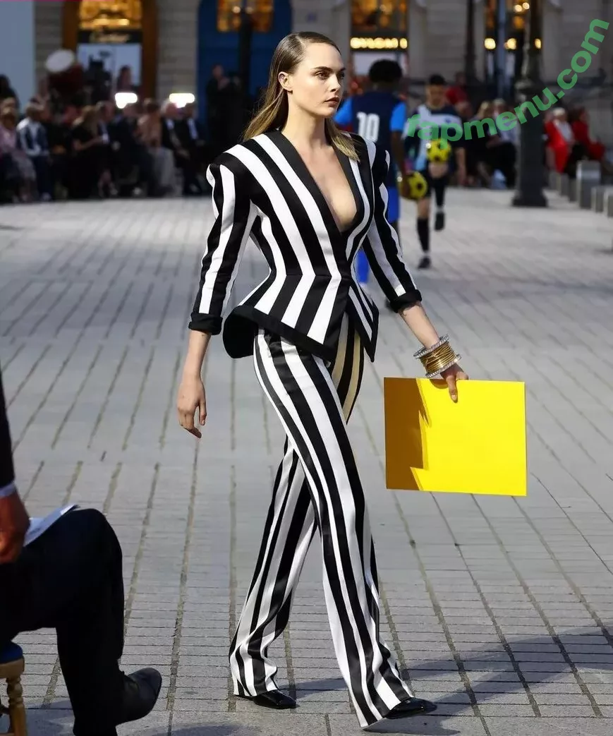 Cara Delevingne nude photo #2056 (CaraDelevingneOfficialPage / caradelevingne)