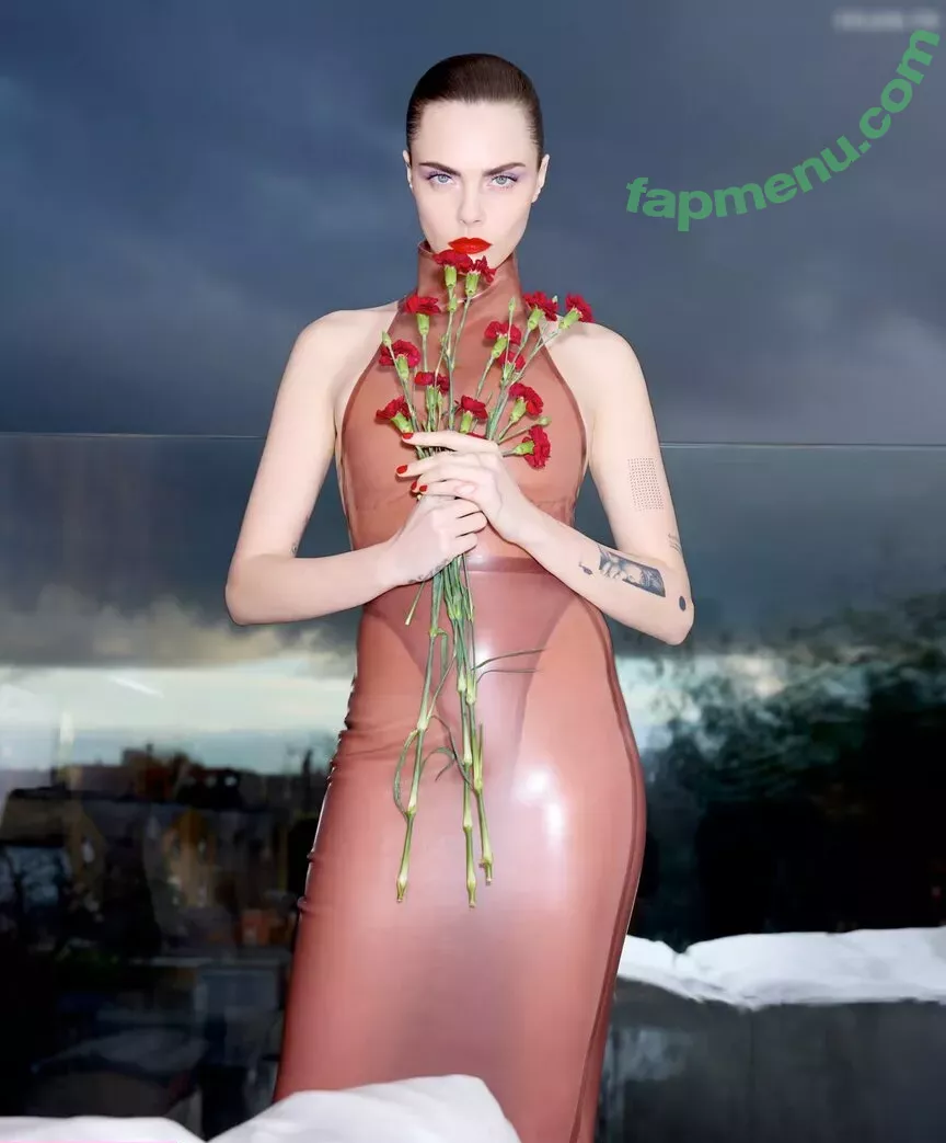 Cara Delevingne nude photo #2064 (CaraDelevingneOfficialPage / caradelevingne)