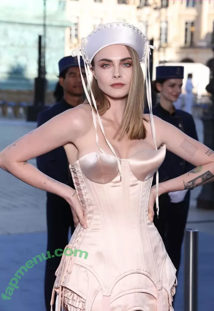 Cara Delevingne nude photo #2074 (CaraDelevingneOfficialPage / caradelevingne)