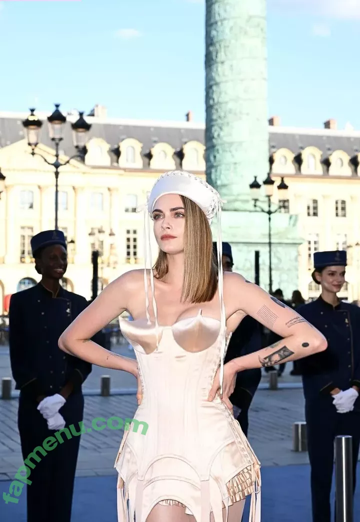 Cara Delevingne nude photo #2078 (CaraDelevingneOfficialPage / caradelevingne)