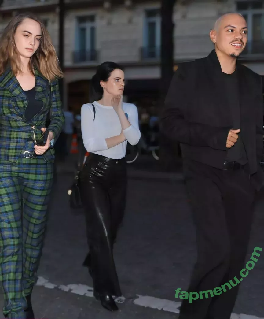 Cara Delevingne nude photo #2105 (CaraDelevingneOfficialPage / caradelevingne)