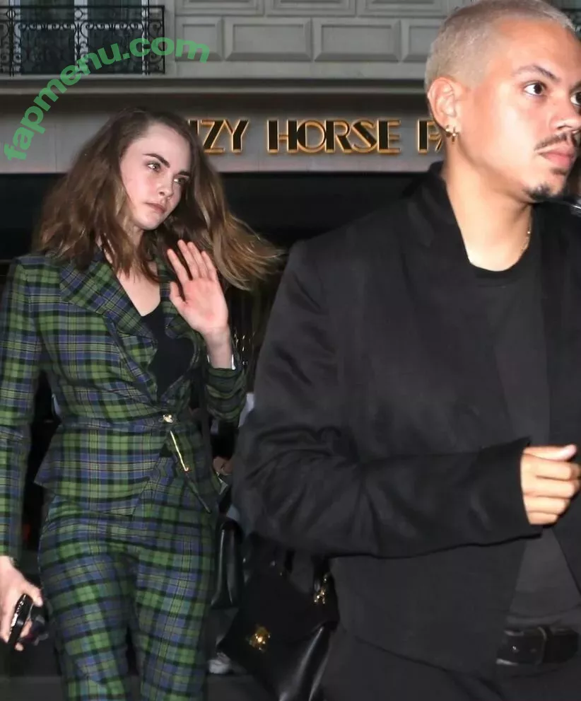 Cara Delevingne nude photo #2108 (CaraDelevingneOfficialPage / caradelevingne)