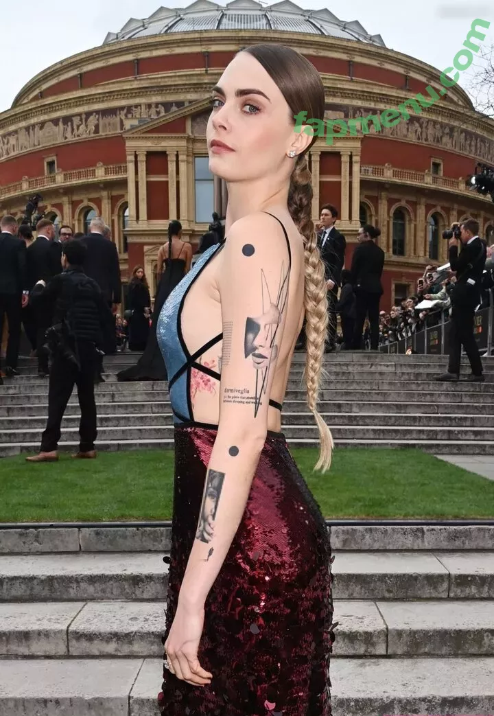Cara Delevingne nude photo #2113 (CaraDelevingneOfficialPage / caradelevingne)