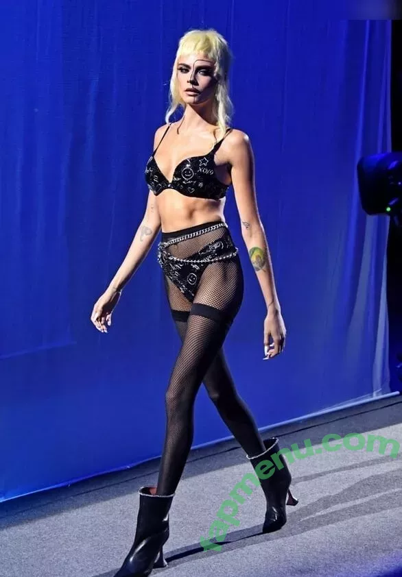 Cara Delevingne nude photo #2140 (CaraDelevingneOfficialPage / caradelevingne)