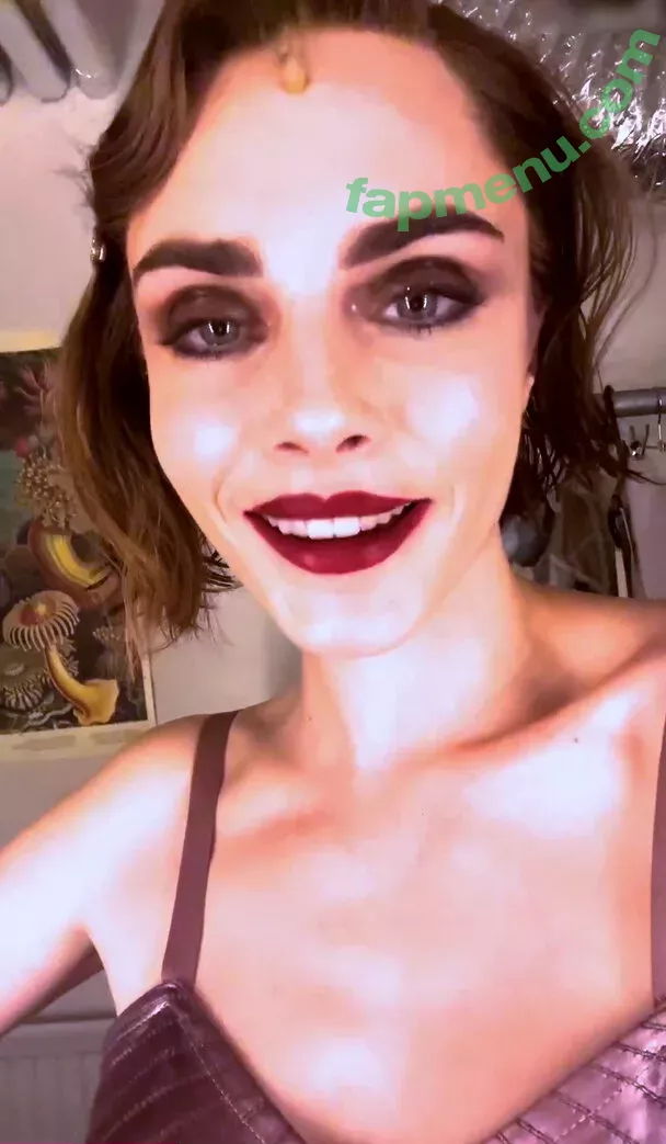 Cara Delevingne nude photo #2144 (CaraDelevingneOfficialPage / caradelevingne)