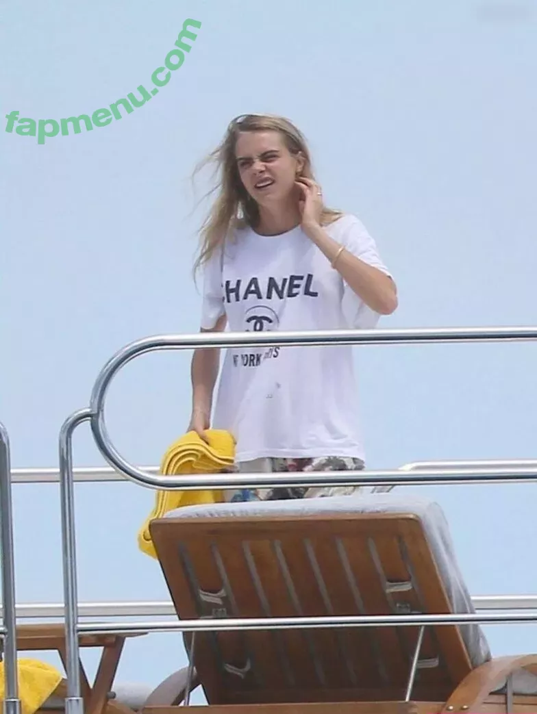 Cara Delevingne nude photo #2176 (CaraDelevingneOfficialPage / caradelevingne)