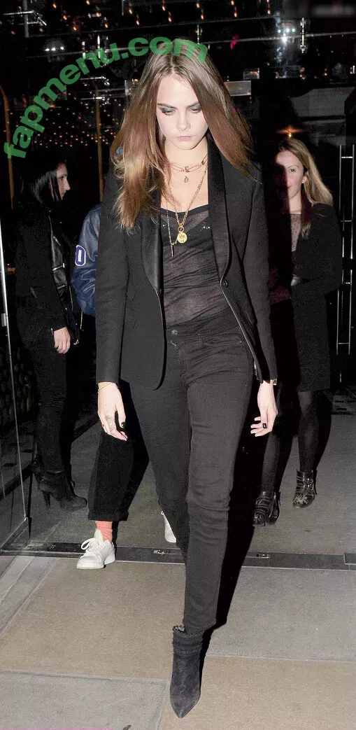 Cara Delevingne nude photo #2274 (CaraDelevingneOfficialPage / Caradelevingne)