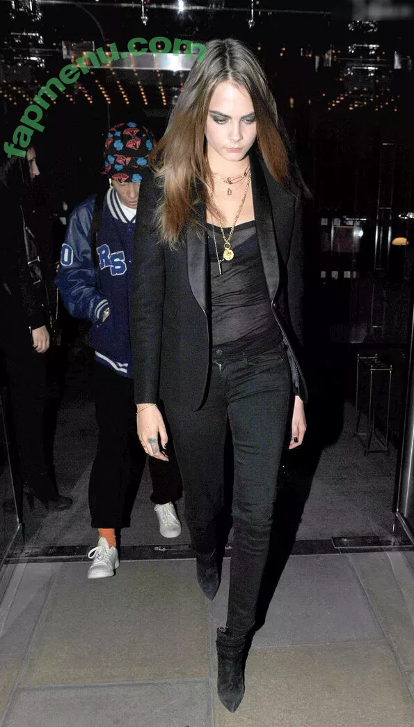 Cara Delevingne nude photo #2277 (CaraDelevingneOfficialPage / Caradelevingne)