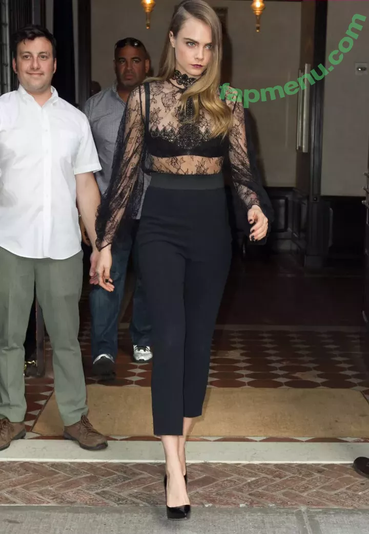 Cara Delevingne nude photo #2291 (CaraDelevingneOfficialPage / Caradelevingne)