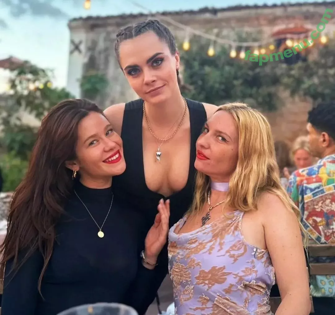 Cara Delevingne nude photo #2309 (CaraDelevingneOfficialPage / Caradelevingne)