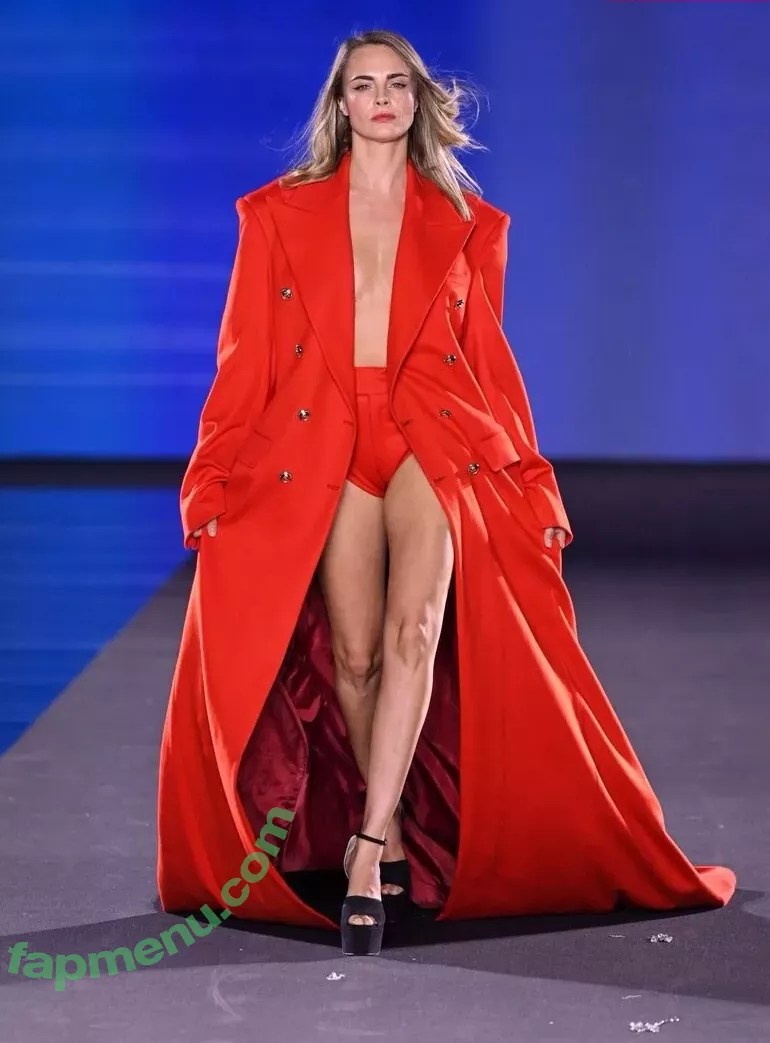 Cara Delevingne nude photo #2325 (CaraDelevingneOfficialPage / Caradelevingne)