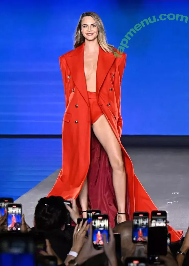 Cara Delevingne nude photo #2327 (CaraDelevingneOfficialPage / Caradelevingne)