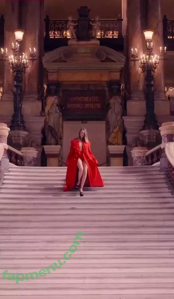 Cara Delevingne nude photo #2357 (CaraDelevingneOfficialPage / Caradelevingne)