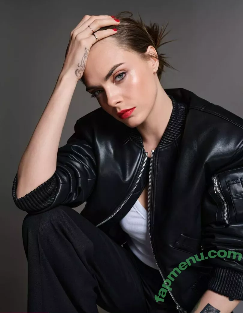 Cara Delevingne nude photo #2374 (CaraDelevingneOfficialPage / Caradelevingne)