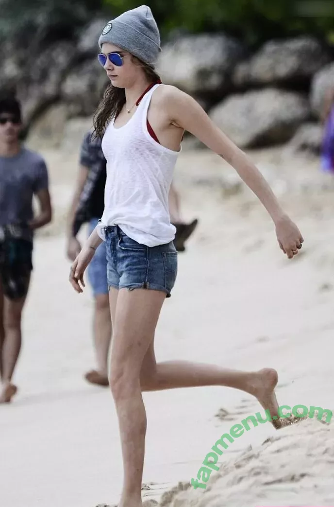 Cara Delevingne nude photo #2390 (CaraDelevingneOfficialPage / Caradelevingne)
