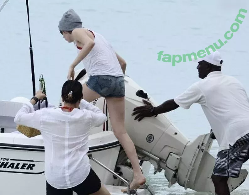 Cara Delevingne nude photo #2398 (CaraDelevingneOfficialPage / Caradelevingne)