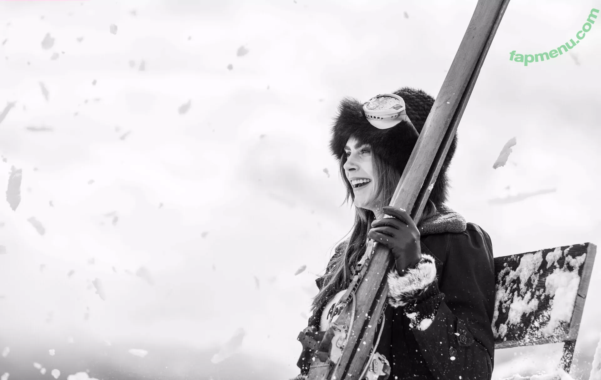 Cara Delevingne nude photo #2409 (CaraDelevingneOfficialPage / Caradelevingne)