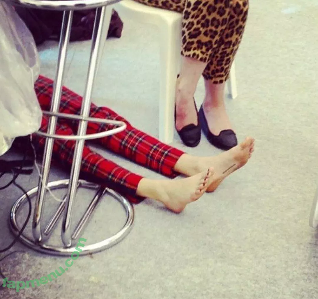 Cara Delevingne nude photo #2488 (CaraDelevingneOfficialPage / Caradelevingne)