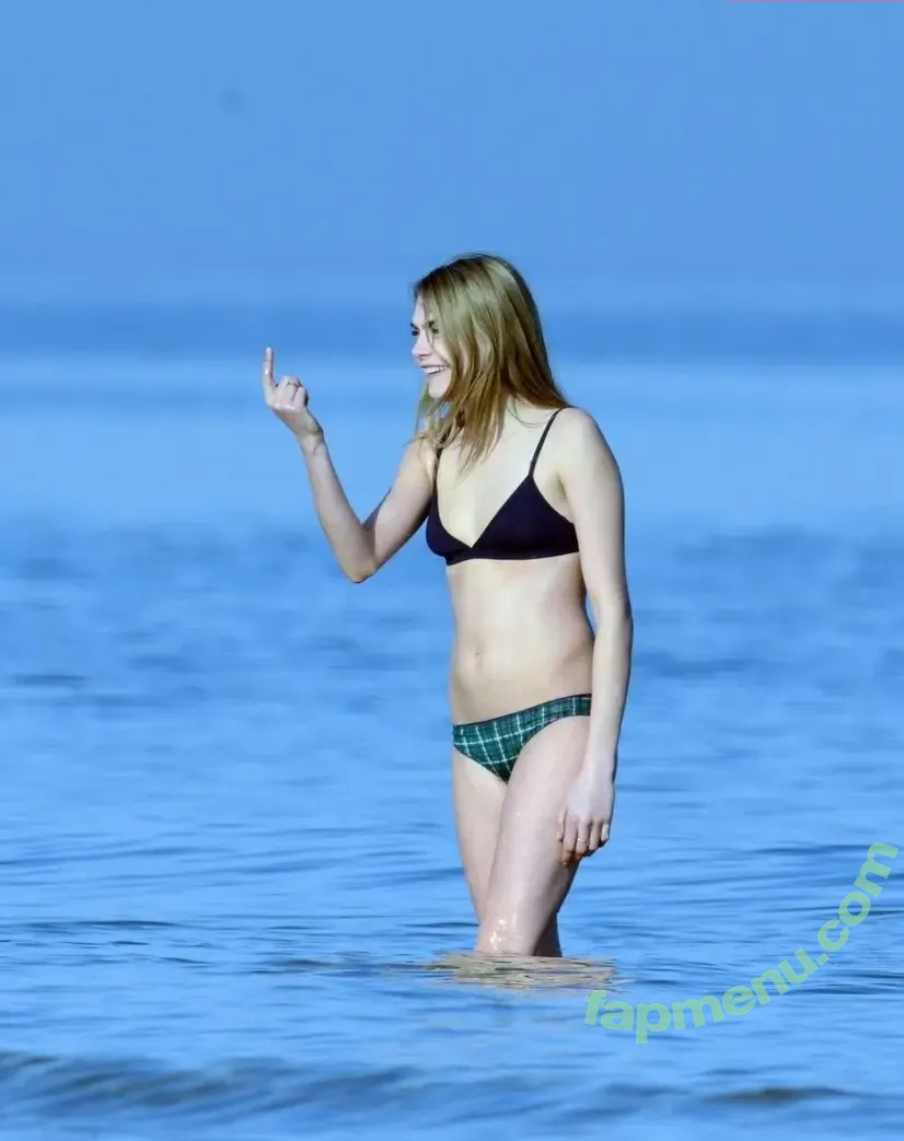 Cara Delevingne nude photo #2697 (caradelevingne)