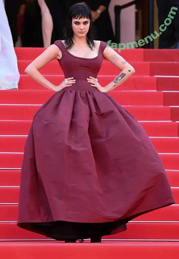 Cara Delevingne nude photo #2781 (caradelevingne)