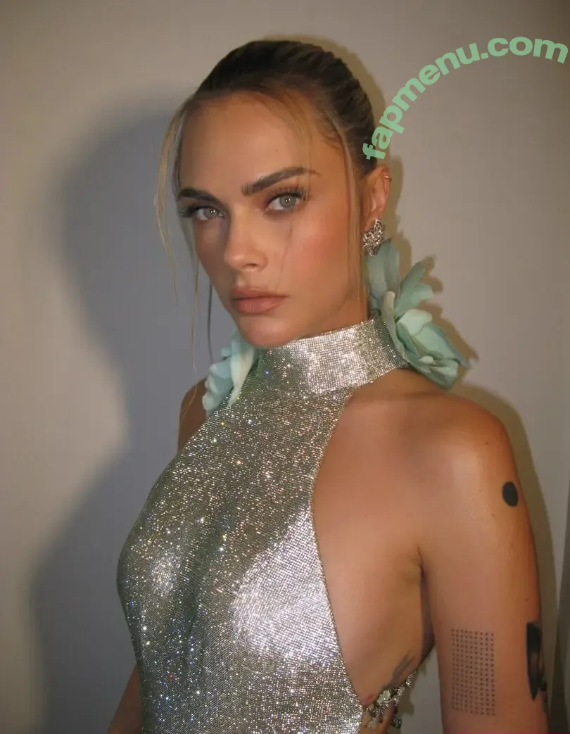 Cara Delevingne nude photo #2855 (caradelevingne)