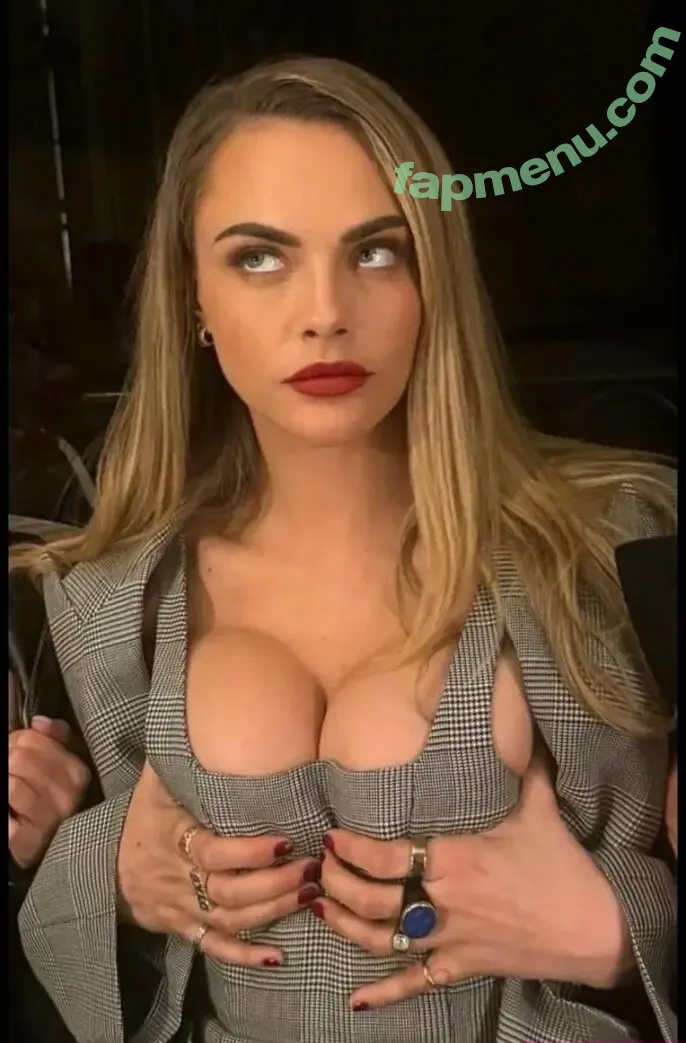 Cara Delevingne nude photo #2924 (CaraDelevingneOfficialPage / caradelevingne)