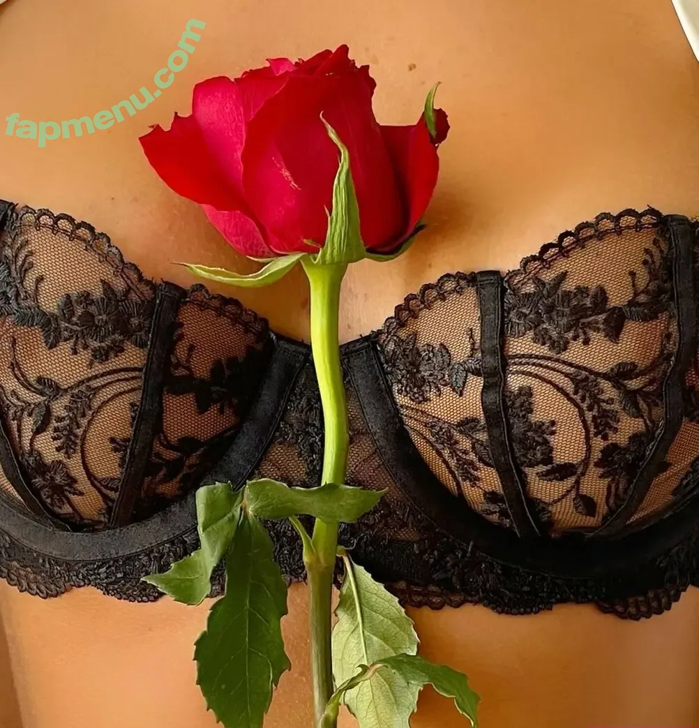 Cara Ellis nude photo #0024 (caralellis)