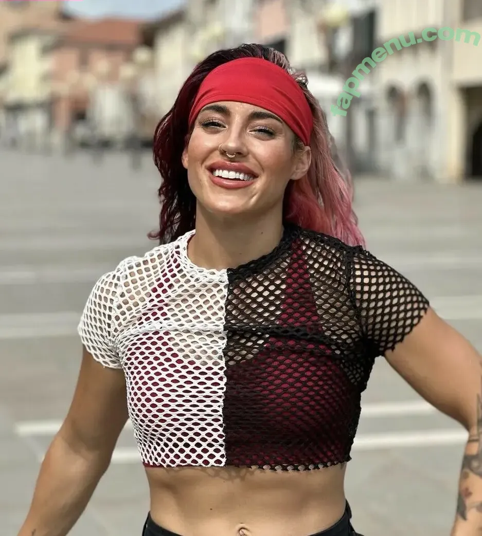 Cara Maria nude photo #0019 (MissCaraMaria / theknighthouse / theknighthouse...)