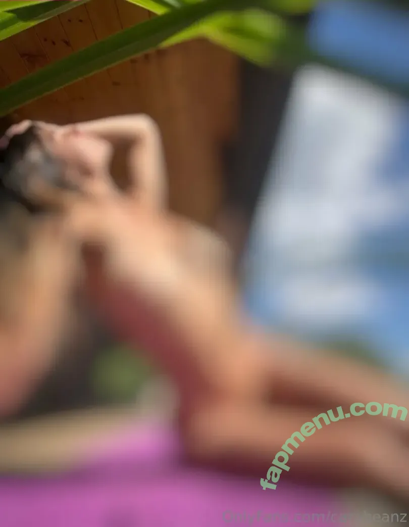 carabeanz nude photo #0084 (cara.beanz)
