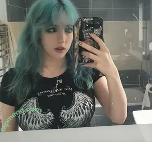 caralouss / _caralouise_ nude photo #0046