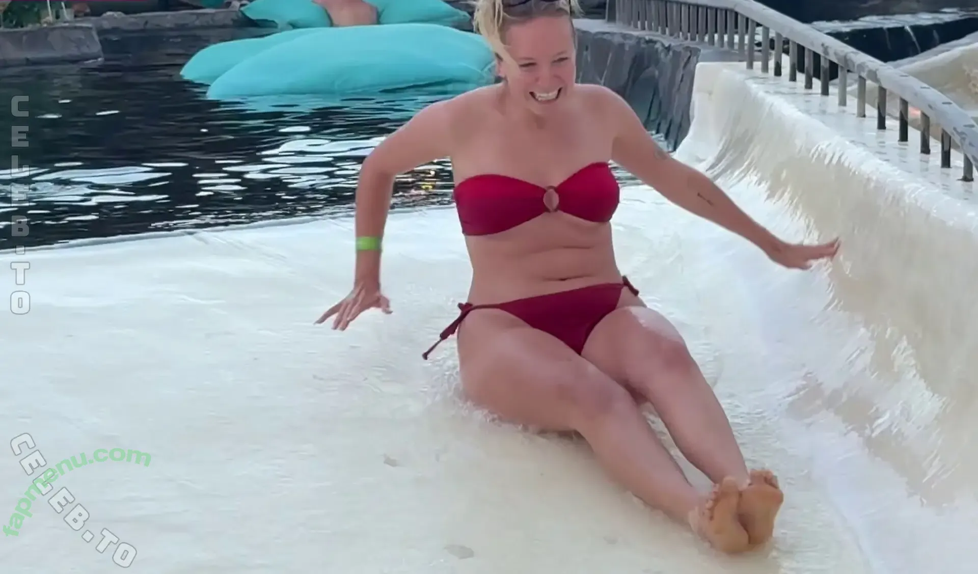 Caramella nude photo #0034 (caramellakimm / kimcaramella)