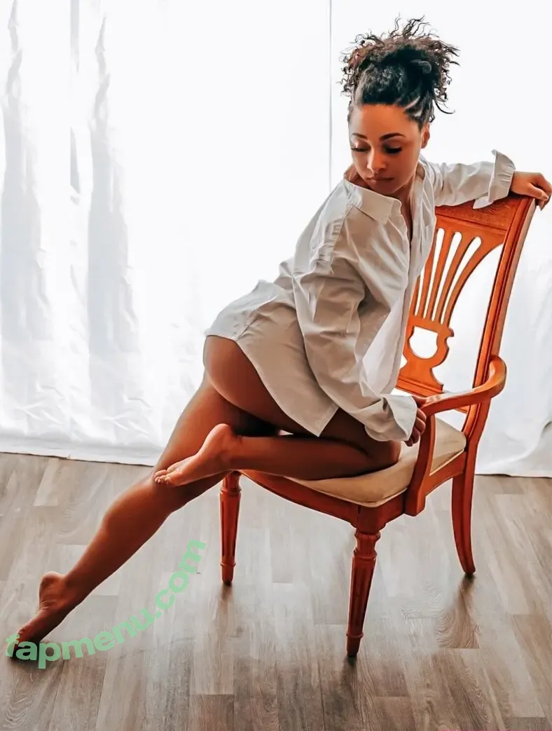 caramelskynn1 nude photo #0023 (caramelskynn1)