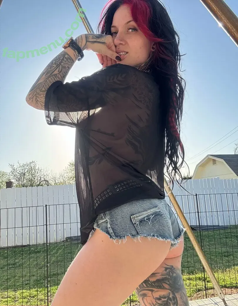 carbasauruslex nude photo #0015 (carbasauruslexreels)
