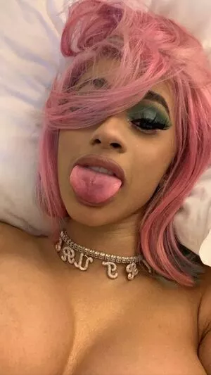 Cardi B / iamcardib nude photo #0444