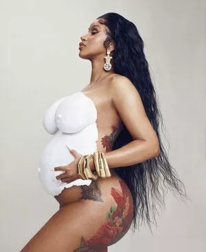 Cardi B / iamcardib nude photo #0582