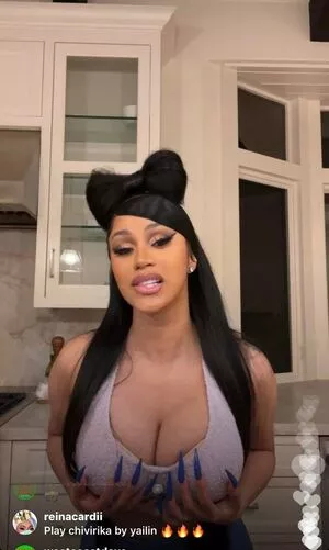 Cardi B / iamcardib nude photo #0776