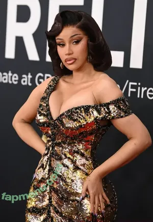 Cardi B / iamcardib nude photo #0876