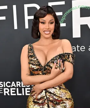 Cardi B / iamcardib nude photo #0881