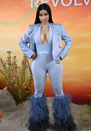 Cardi B / iamcardib nude photo #0976