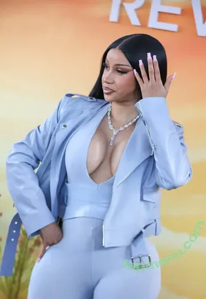 Cardi B / iamcardib nude photo #0990