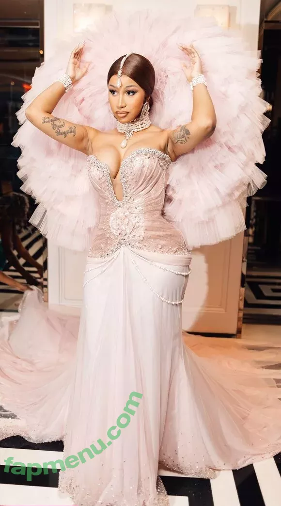 Cardi B nude photo #0166 (cardib / iamcardib)