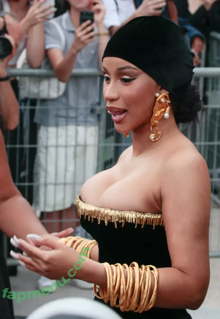 Cardi B nude photo #0226 (iamcardib)