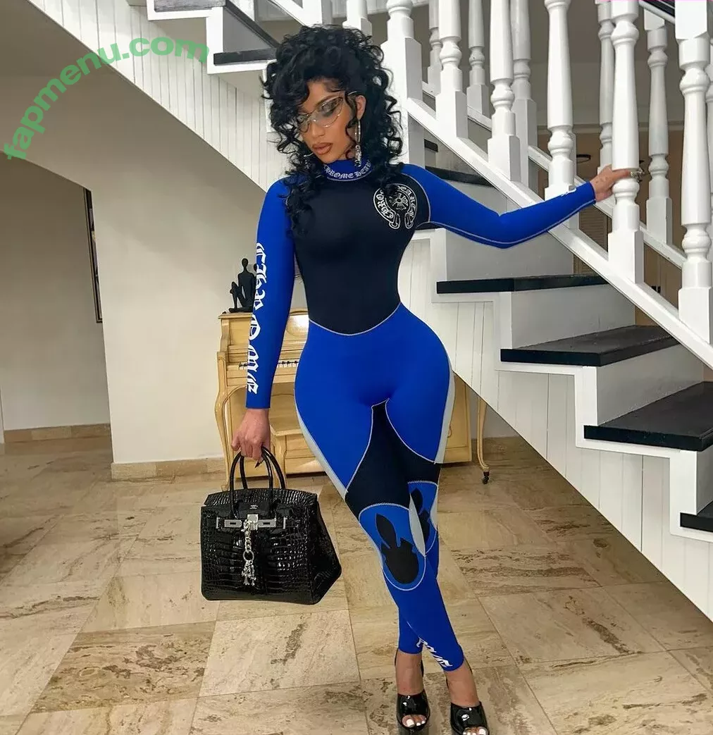 Cardi B nude photo #0239 (iamcardib)