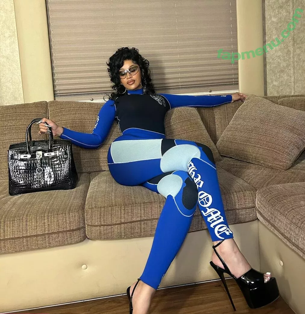 Cardi B nude photo #0240 (iamcardib)