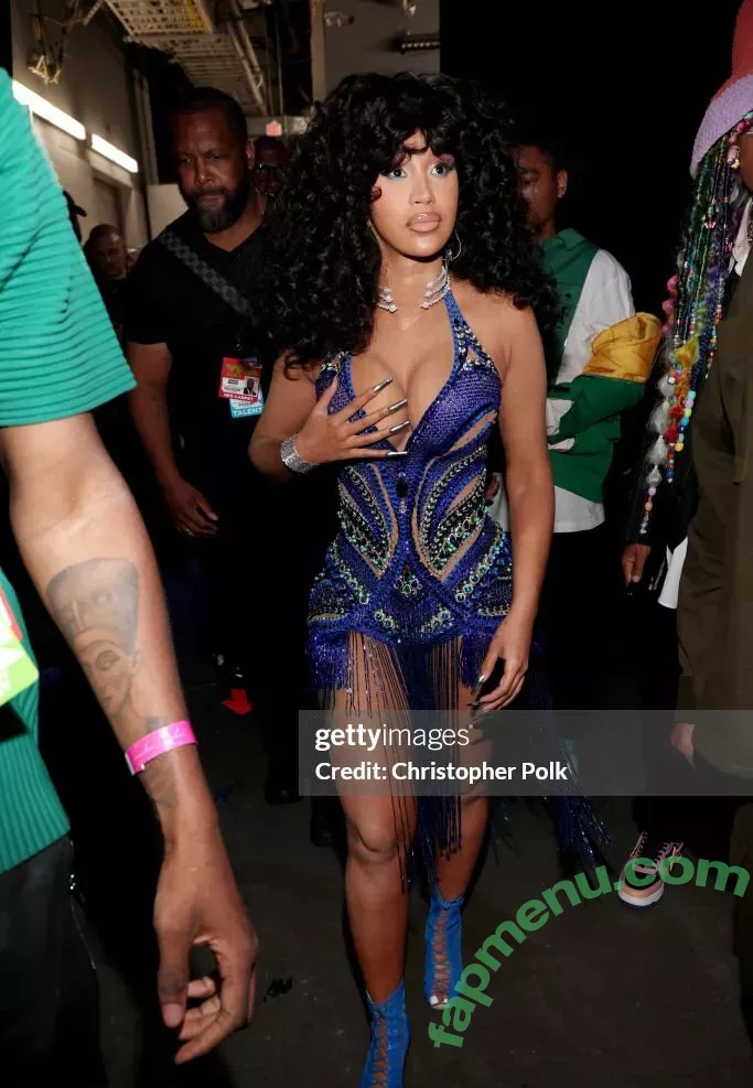 Cardi B nude photo #0286 (iamcardib)